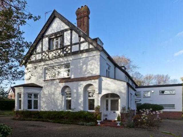 3 Bedroom Apartment For Rent In Esher