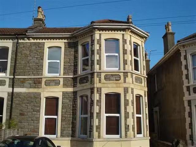 3 bedroom apartment for rent in Garden Flat, Alexandra Park, BS6