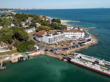 3 bedroom apartment for rent in Golden Gates, Ferry Way, Sand.