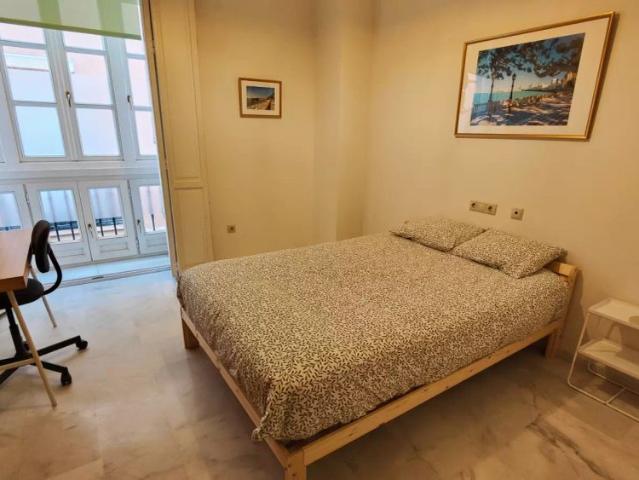 3 bedroom apartment for rent in Hospital de Mujeres, bills included