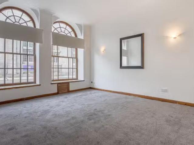 3 bedroom apartment for rent in King Street, Aberdeen, AB24