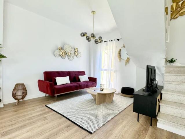 3 bedroom apartment for rent in La Goleta, Malaga