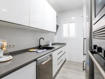 3 bedroom apartment for rent in La Trinidad Este, bills included