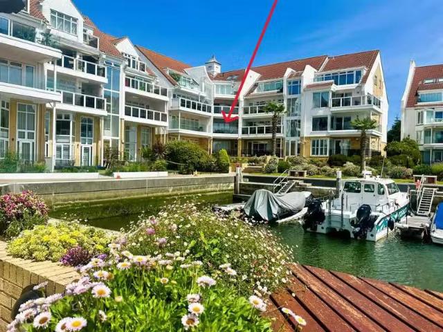 3 bedroom apartment for rent in Lake Avenue, Poole, BH15