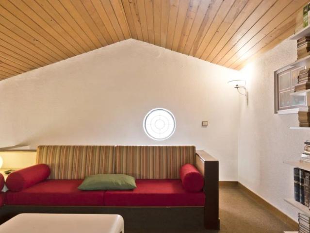 3 bedroom apartment for rent in Largo José Augusto Rebelo da Silva, Lisbon, all bills included