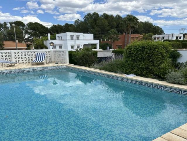 3 bedroom apartment for rent in L'Eliana, full bills included