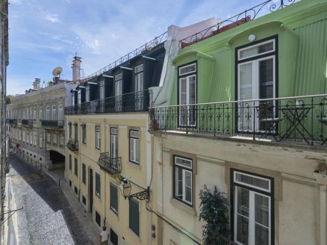 3 bedroom apartment for rent in Lisbon, bills included