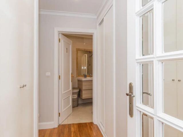 3 bedroom apartment for rent in Lisbon, professionals only