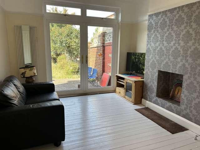 3 bedroom apartment for rent in London