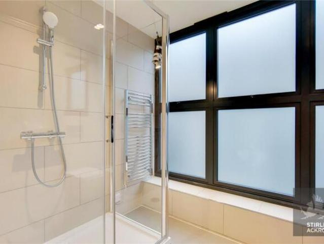 3 bedroom apartment for rent in Long Street, Shoreditch, London, E2