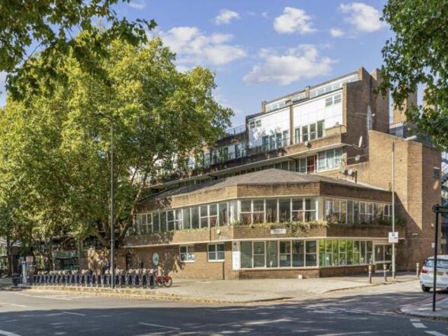 3 bedroom apartment for rent in Penryn House, Kennington Park Road, SE11