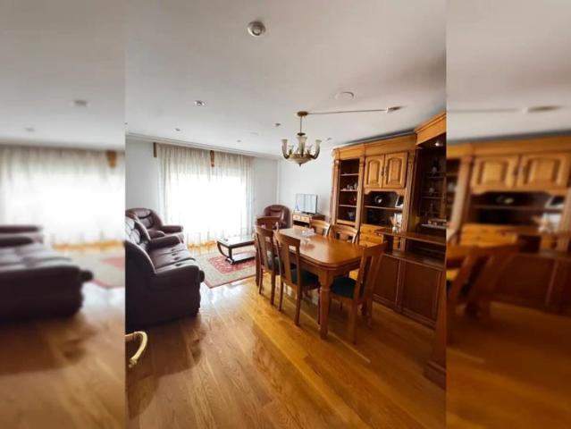 3 bedroom apartment for rent in Pontevedra, bills included