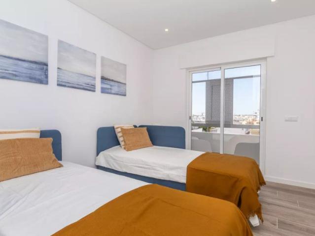 3 bedroom apartment for rent in Portimao, all bills included