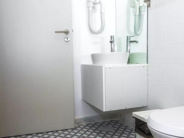 3 bedroom apartment for rent in Porto, bills included