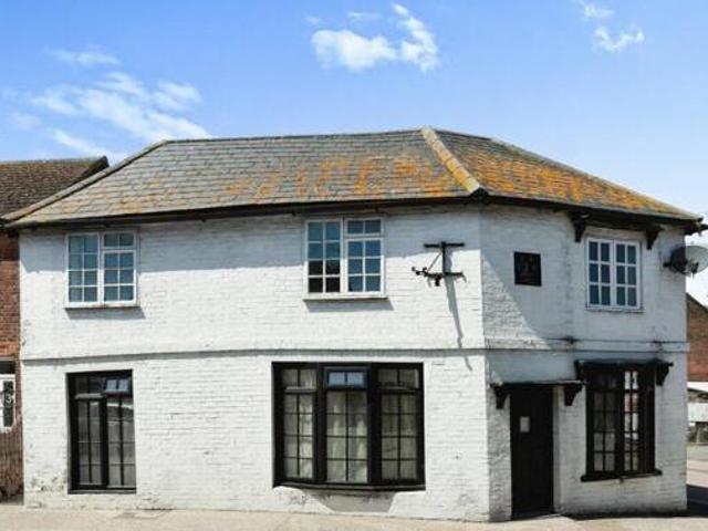 3 Bedroom Apartment For Rent In Rye, East Sussex