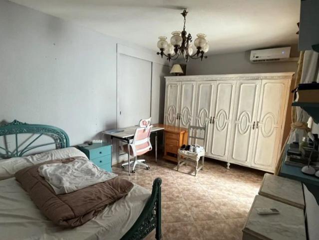 3 bedroom apartment for rent in Ribera, bills included