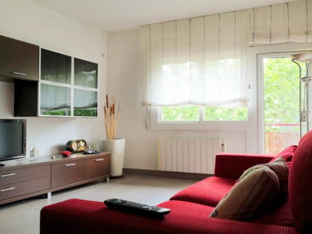 3 bedroom apartment for rent in Sant Martí