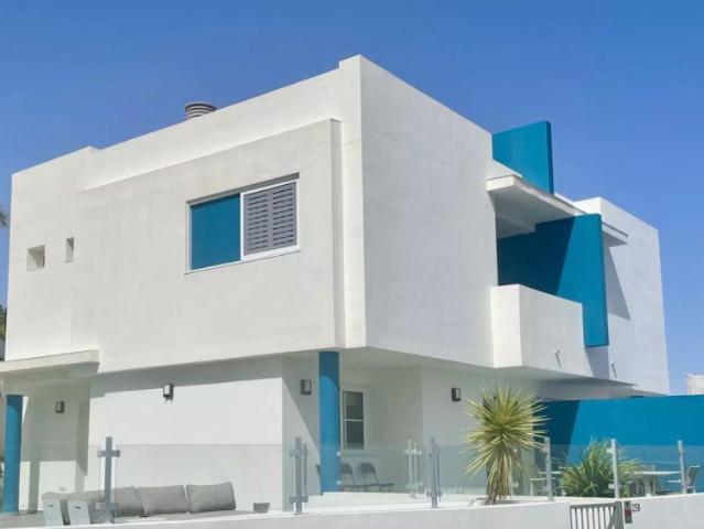 3 bedroom apartment for rent in Santa Cruz de Tenerife, bills included