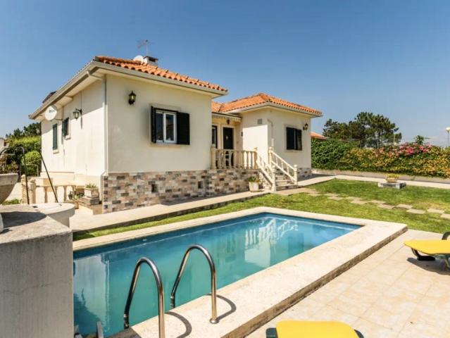 3 bedroom apartment for rent in Sesimbra with all bills included
