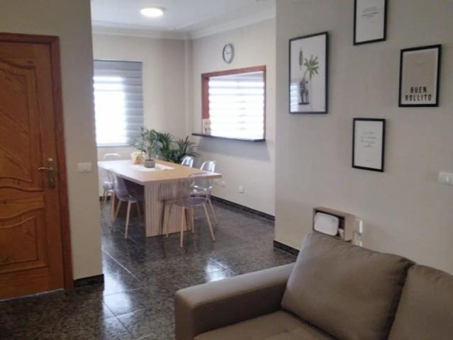 3 bedroom apartment for rent in Sobradillo, bills included