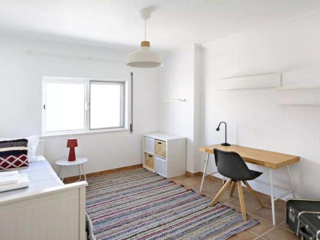 3 bedroom apartment for rent in Tavira, bills excluded
