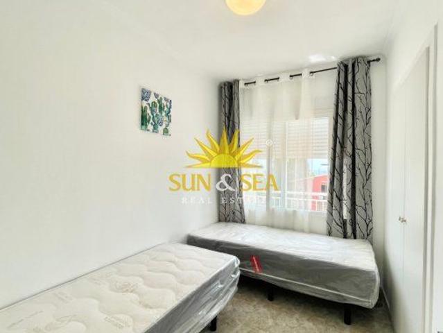 3 BEDROOM APARTMENT FOR RENT IN TORREVIEJA ALICANTE