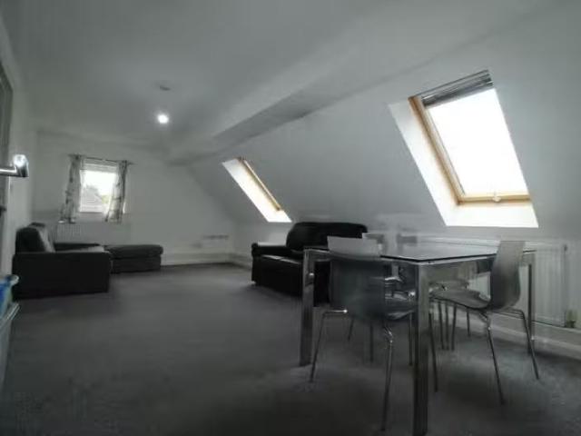 3 bedroom apartment for rent in Uttoxeter New Road, Derby, Der.