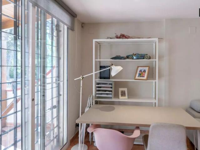 3 bedroom apartment for rent in Valencia, bills included