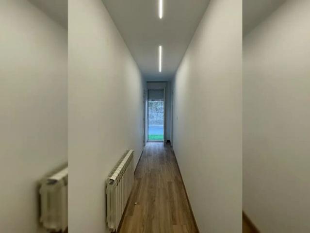 3 bedroom apartment for rent in Vigo, some bills included