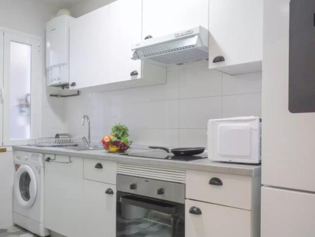 3 bedroom apartment for rent in Vista Alegre, professionals or students
