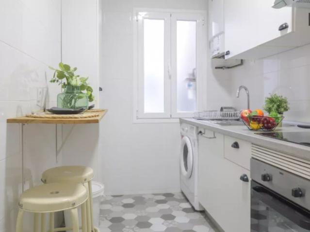 3 bedroom apartment for rent in Vista Alegre, professionals or students