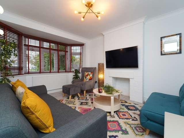 3 bedroom apartment for rent in Walton on Thames