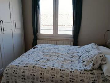 3 bedroom apartment for rent in Zaragoza, perfect for professionals and students