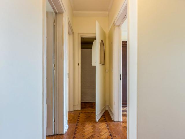 3 bedroom apartment for rent, unfurnished, in Alvalade