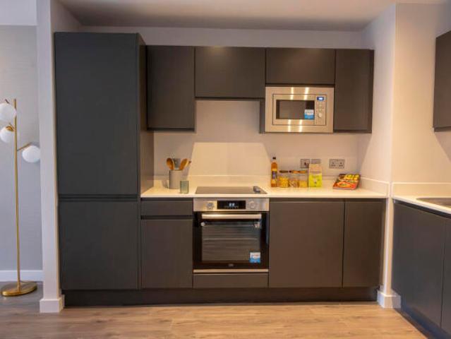 3 bedroom apartment for sale in Merchants Wharf, Manchester – 6.5% Rental Yields | Strong Income Investment, M5