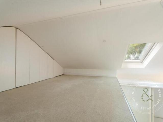 3 bedroom apartment for sale in Ninian Road, Cardiff, CF23