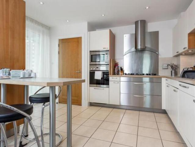 3 bedroom apartment for sale in Dolphin Quays, The Quay, Poole, BH15