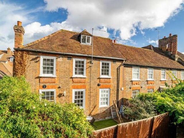 3 Bedroom Apartment For Sale In Harpenden, Hertfordshire