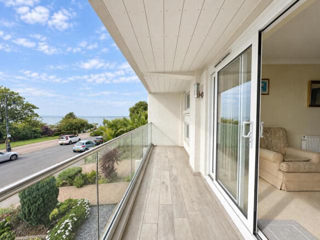 3 bedroom apartment for sale in Heathfield House, Westcliff Parade, Westcliff On Sea, SS0