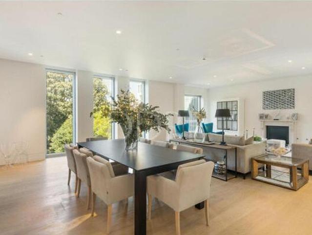3 Bedroom Apartment For Sale In London