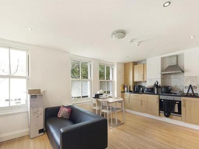3 Bedroom Apartment For Sale In London