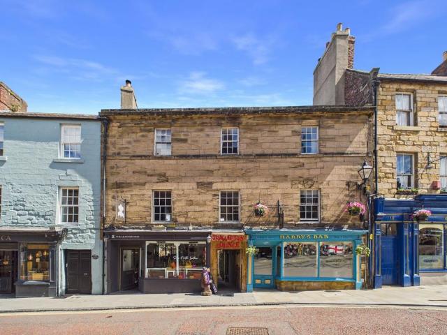 3 bedroom apartment for sale