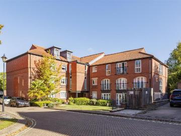 3 bedroom apartment for sale