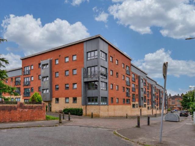 3 bedroom apartment for sale