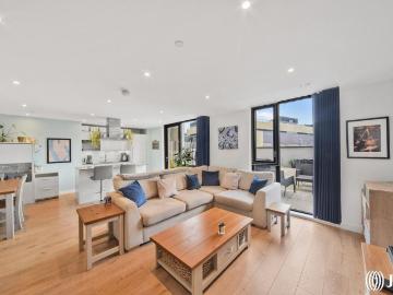 3 bedroom apartment for sale