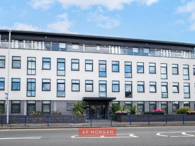 3 bedroom apartment for sale