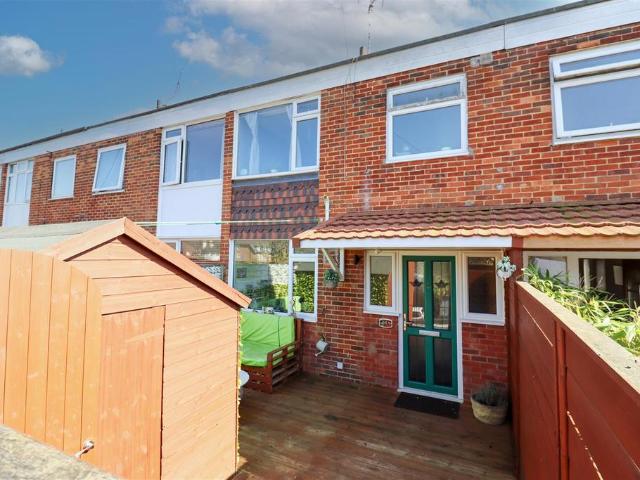 3 bedroom maisonette for sale