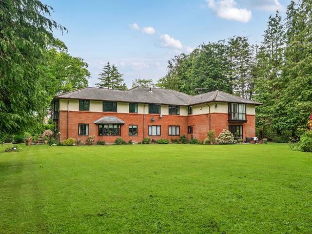 3 bedroom apartment for sale