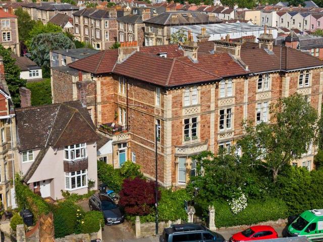 3 bedroom apartment for sale