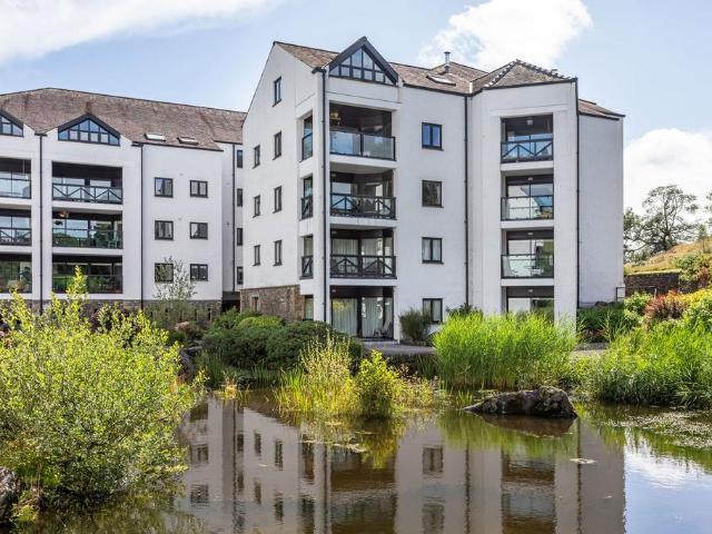 3 bedroom apartment for sale